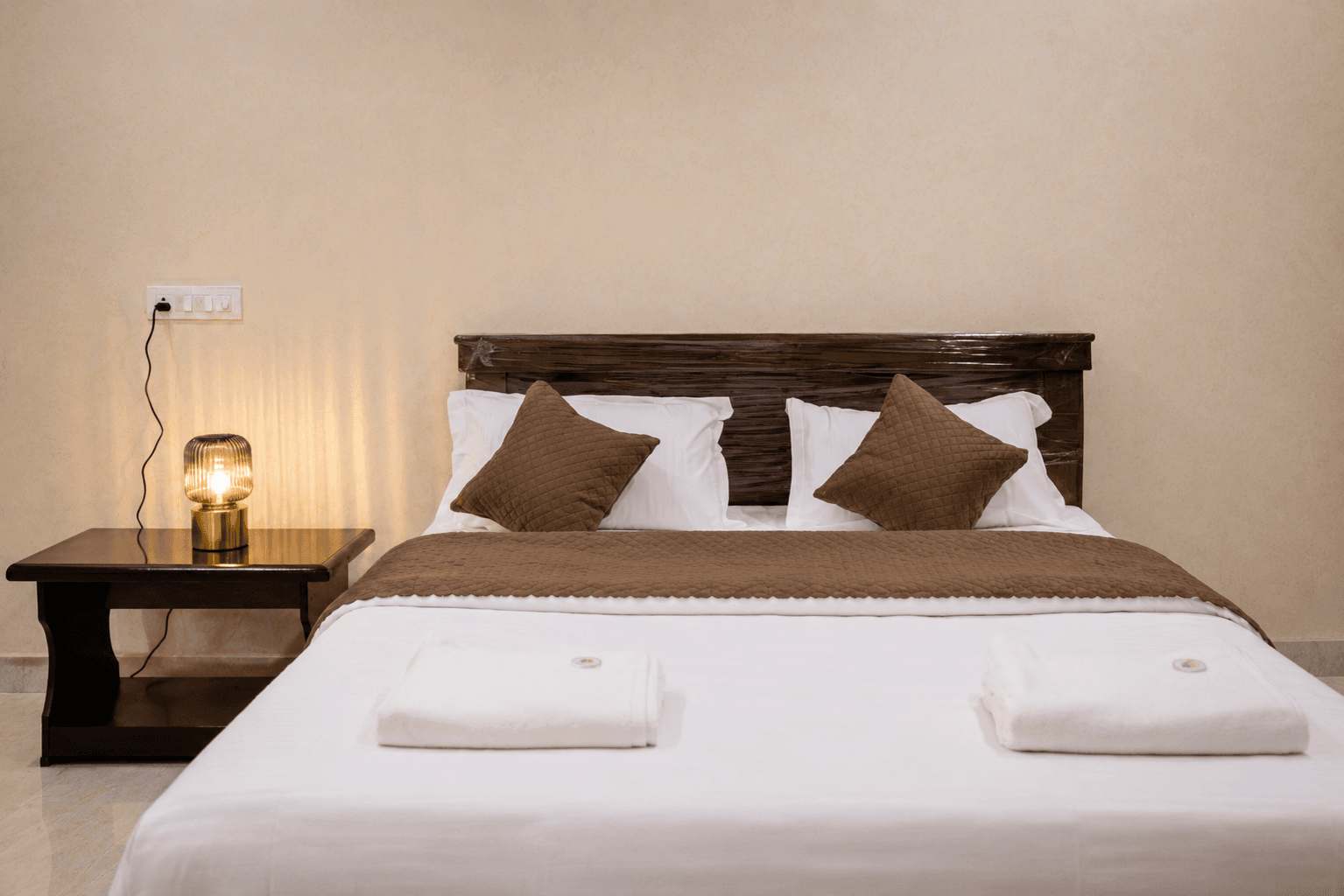 Cozy 1BHK for Couples